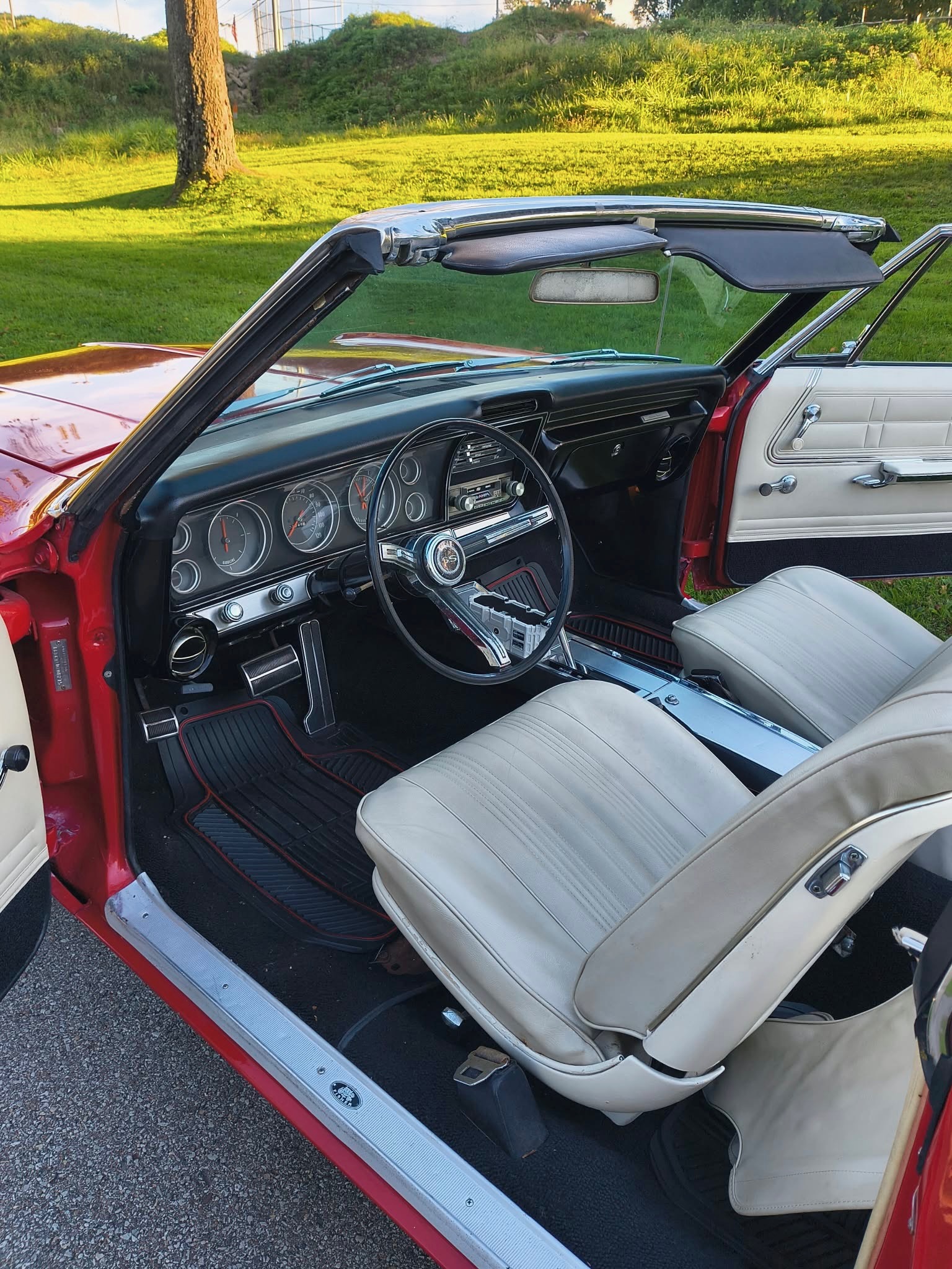 1967 Chevrolet Impala SS Convertible - Image 14